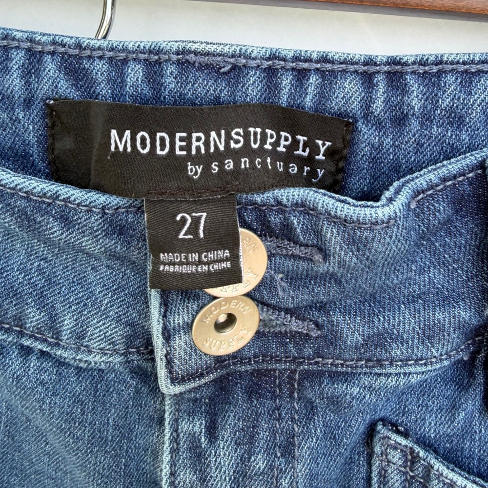 Modern Supply by Sanctuary Women Blue Denim Utility Shorts KMP241XR5 Size 27 - Picture 3 of 10